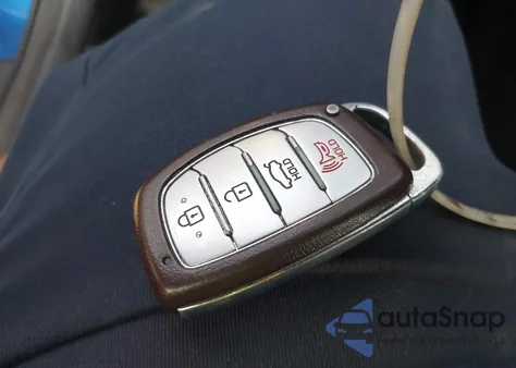 2017 Hyundai Elantra Limited z USA, uszkodzony, nr VIN 5NPD84LF8HH114893